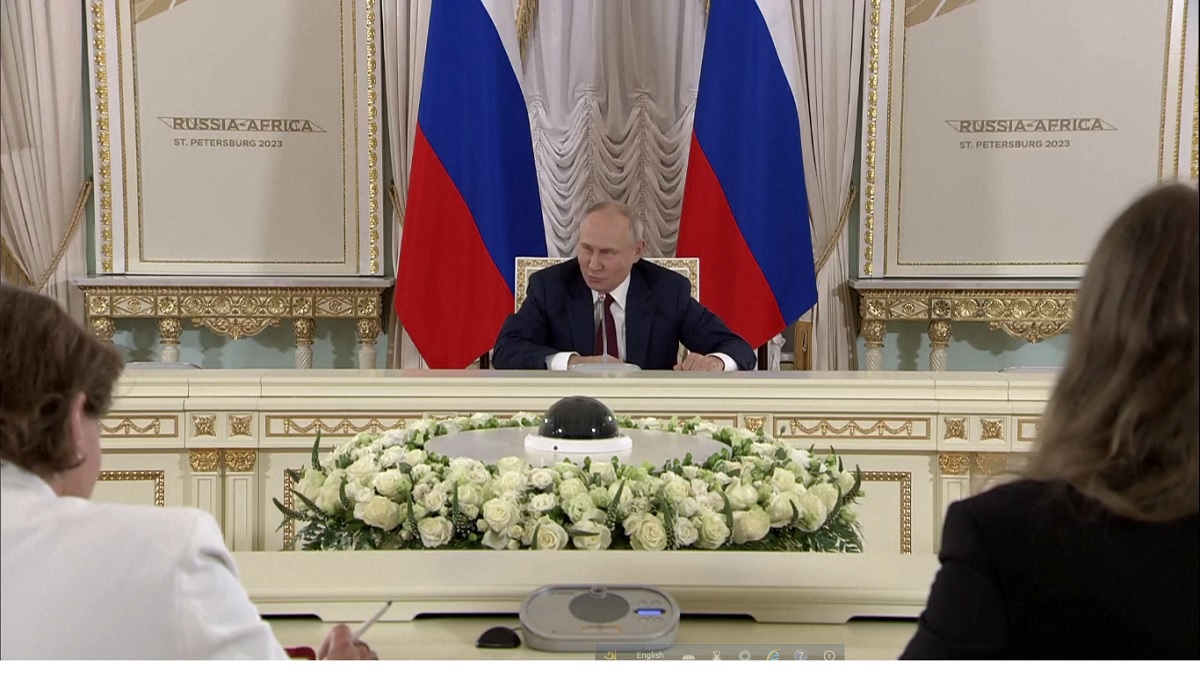 শান্তি আলোচনার টেবিল থেকে কখনও সরেনি রাশিয়া: পুতিন