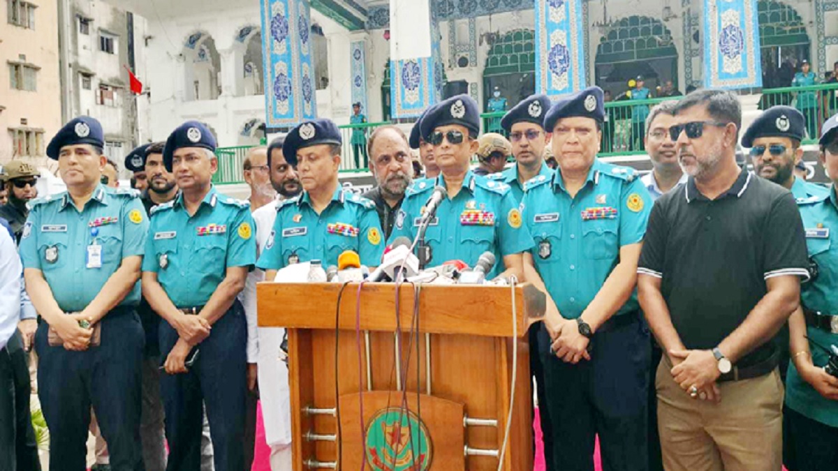 ভোগান্তি ও বিশৃঙ্খলা হলে কর্মদিবসে সমাবেশের অনুমতি দেয়া হবে না: ডিএমপি কমিশনার