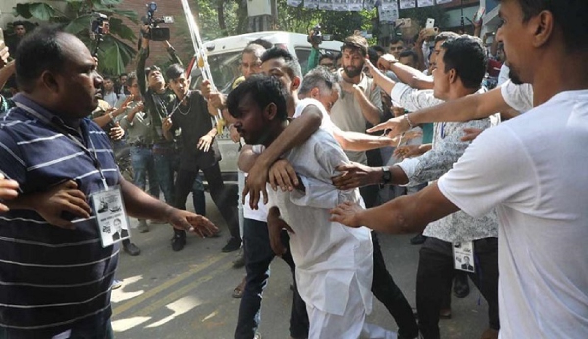 হিরো আলমের ওপর হামলা: গ্রেফতার ৭, অজ্ঞাত ১৫/২০ জনের নামে মামলা