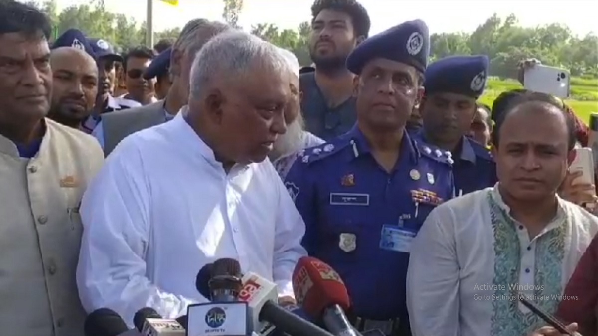 বিদেশিদের কাছে ধর্না দিয়ে লাভ হবে না: স্বরাষ্ট্রমন্ত্রী