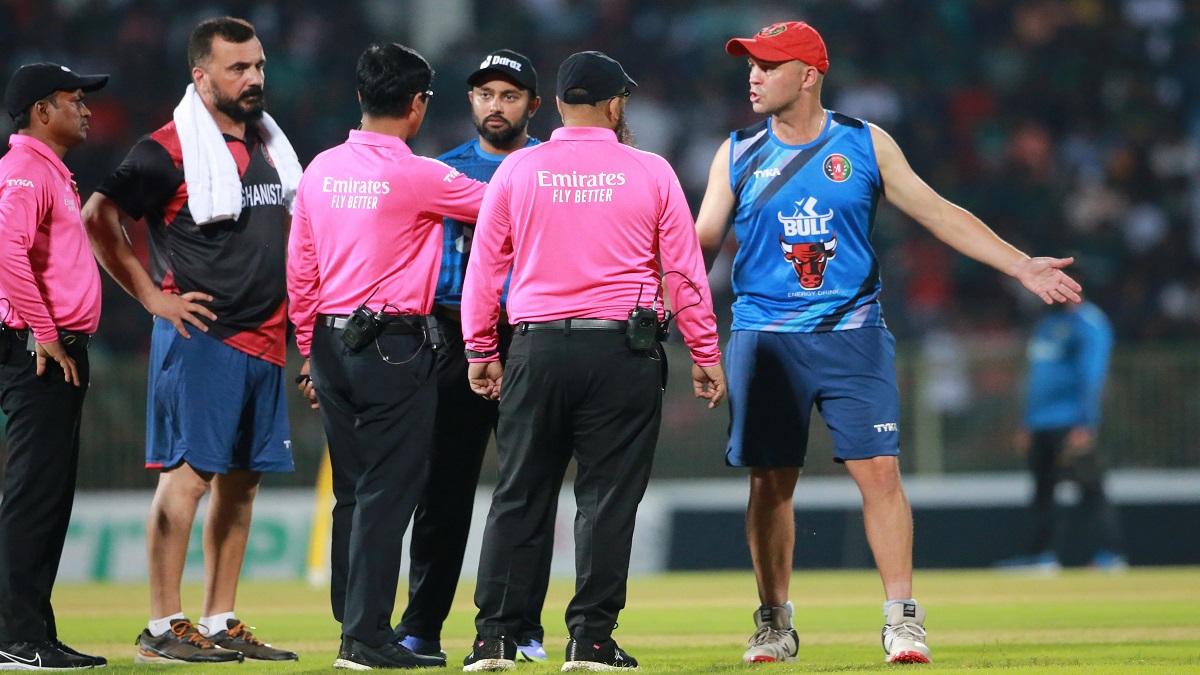 আচরণবিধি ভঙ্গ করায় ট্রট-ওমরজাইকে জরিমানা