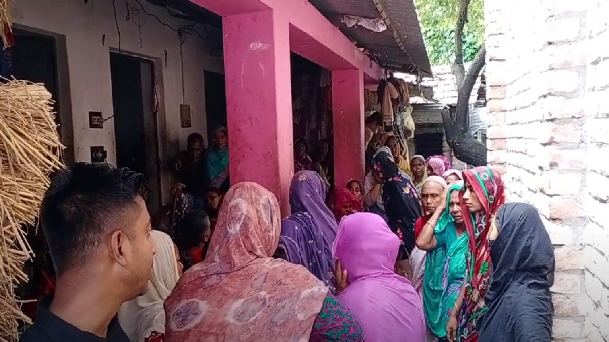 দুই সন্তানের জননীকে শ্বাসরোধে হত্যা, স্বামী-শ্বশুরসহ আটক ৩