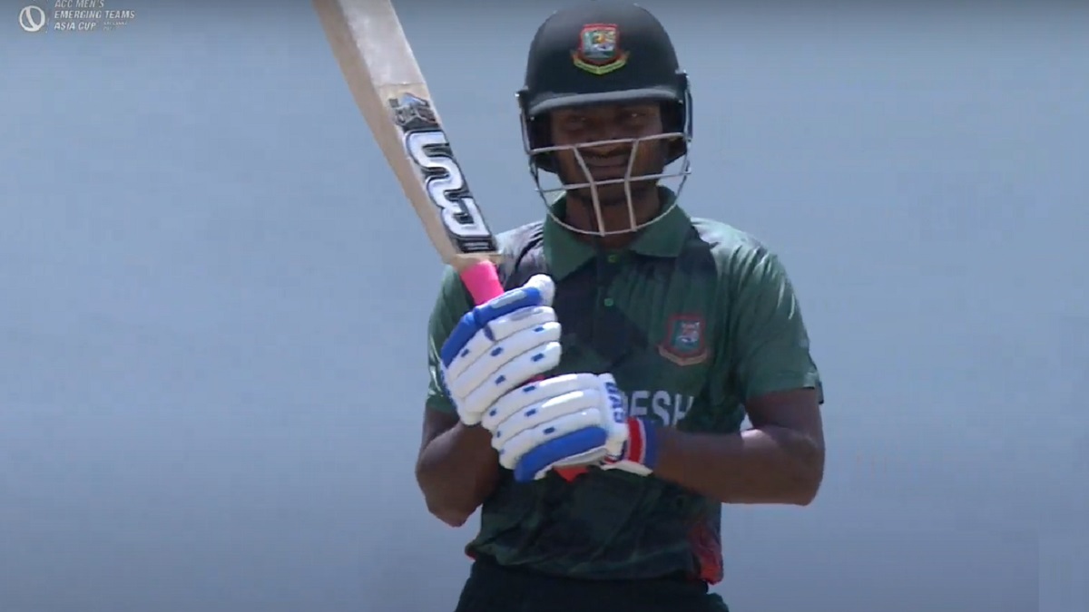 জয়ের সেঞ্চুরিতে বড় সংগ্রহ বাংলাদেশের