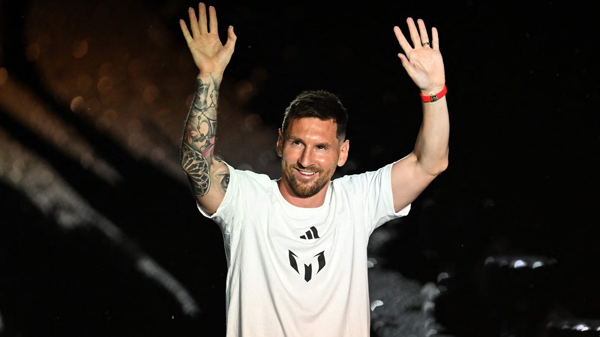 মেসির অভিষেক ম্যাচের টিকেট বিক্রি ১ লাখ ১০ হাজার ডলারে!