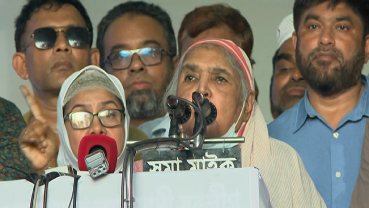 বিদেশিদের কেউ বিএনপির জামিনদার হবে না: মতিয়া চৌধুরী