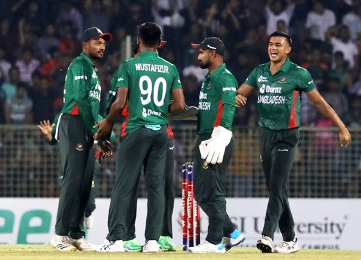 দুই বছরে দুই কিস্তিতে পাকিস্তানে যাবে বাংলাদেশ