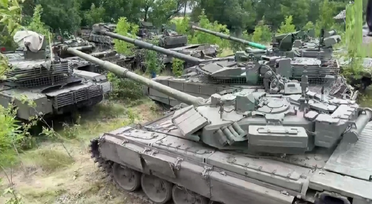 সেনাবাহিনীর কাছে অস্ত্র হস্তান্তর করছে ওয়াগনার গ্রুপ: রাশিয়া