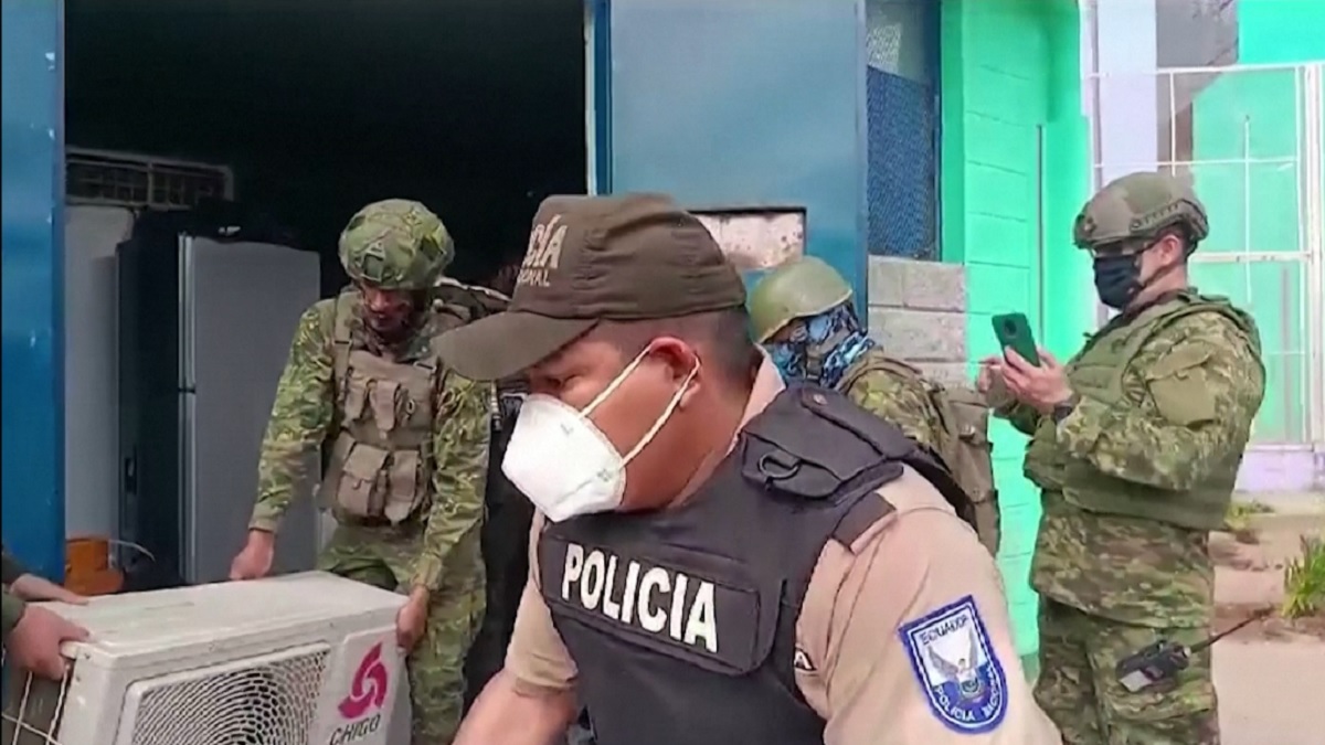 ইকুয়েডরে প্রেসিডেন্ট প্রার্থীকে হত্যার ঘটনায় অভিযান চলছে বিভিন্ন কারাগারে