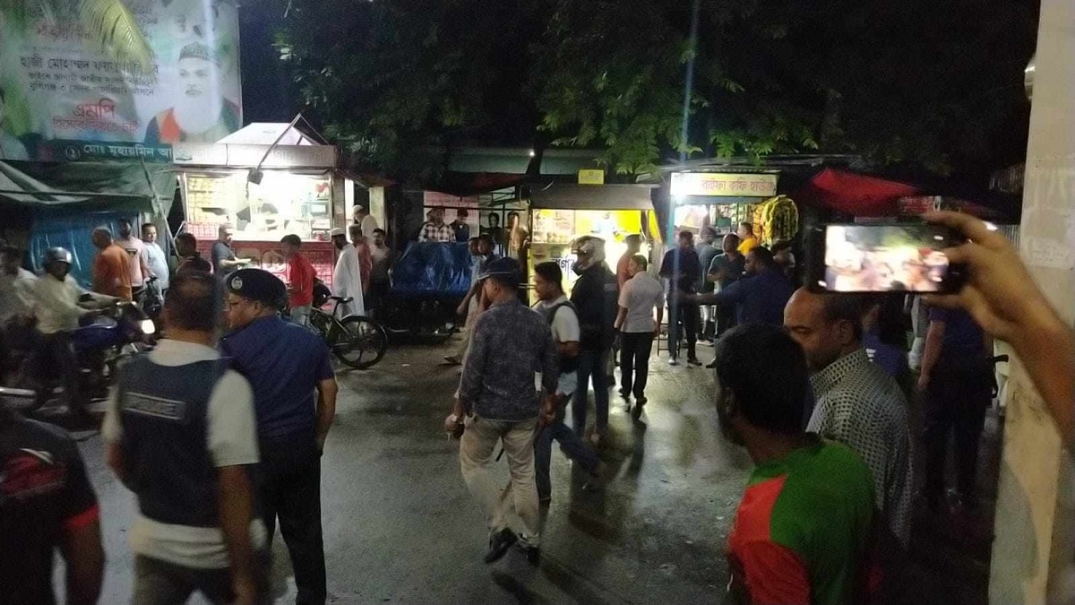 মুন্সিগঞ্জে বঙ্গমাতার জন্মবার্ষিকীর অনুষ্ঠান শেষে আওয়ামী লীগ ও ছাত্রলীগের সংঘর্ষে আহত ৪