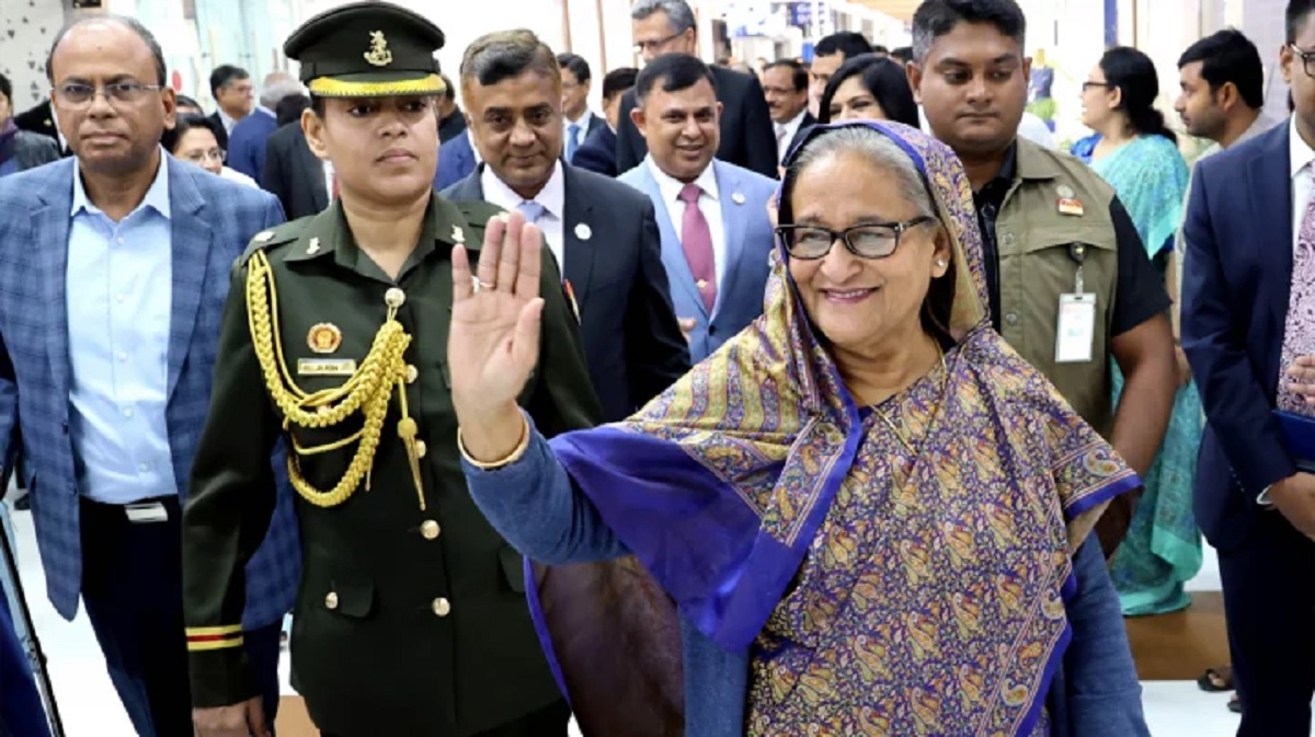 ব্রিকস সম্মেলন শেষে দেশে ফিরেছেন প্রধানমন্ত্রী