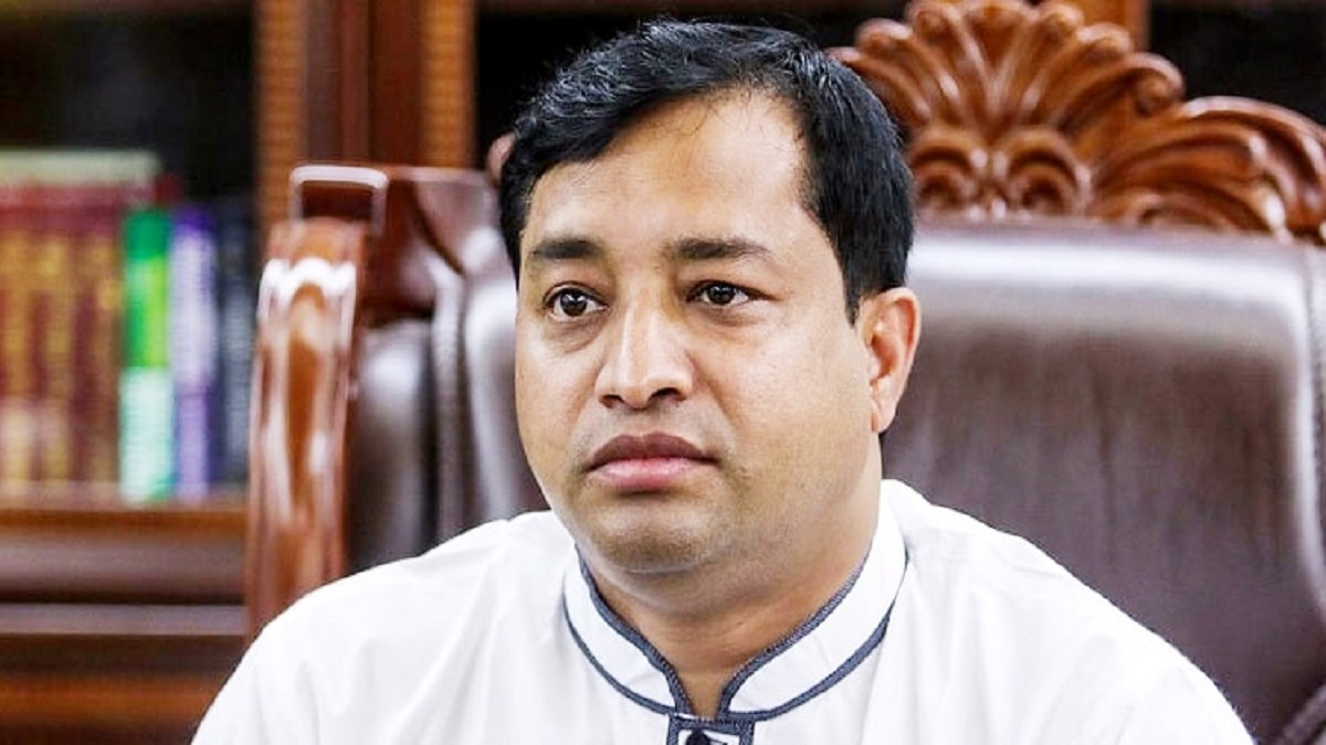 গাজীপুরের সাবেক মেয়র জাহাঙ্গীরকে রাজবাড়ী আদালতে হাজির হওয়ার নির্দেশ