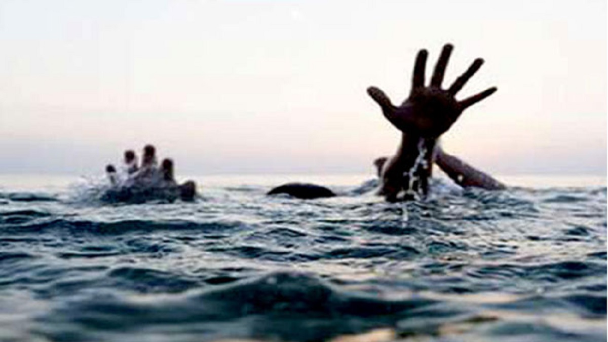 ঘুরতে গিয়ে প্রবল বাতাসে নৌকাডুবি, ভাই-বোনের মৃত্যু