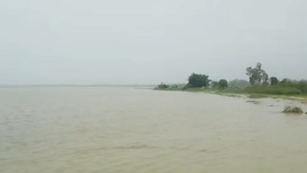 মধ্য ও পূর্বাঞ্চলে নদ নদীর পানি বাড়ছে