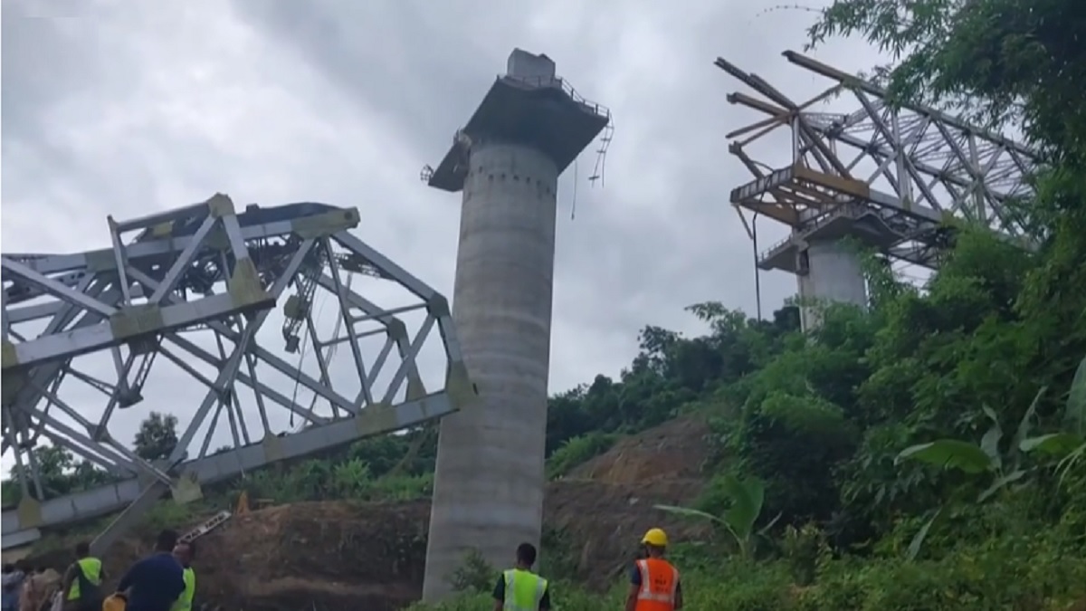 মিজোরামে রেলসেতু ধস: নিহত অন্তত ২৬