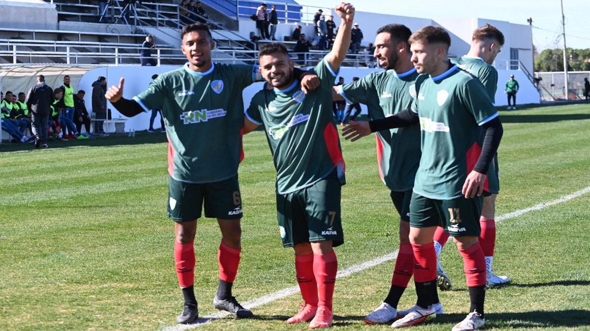 গোল করে অভিষেক রাঙালেন জামাল ভূঁইয়া