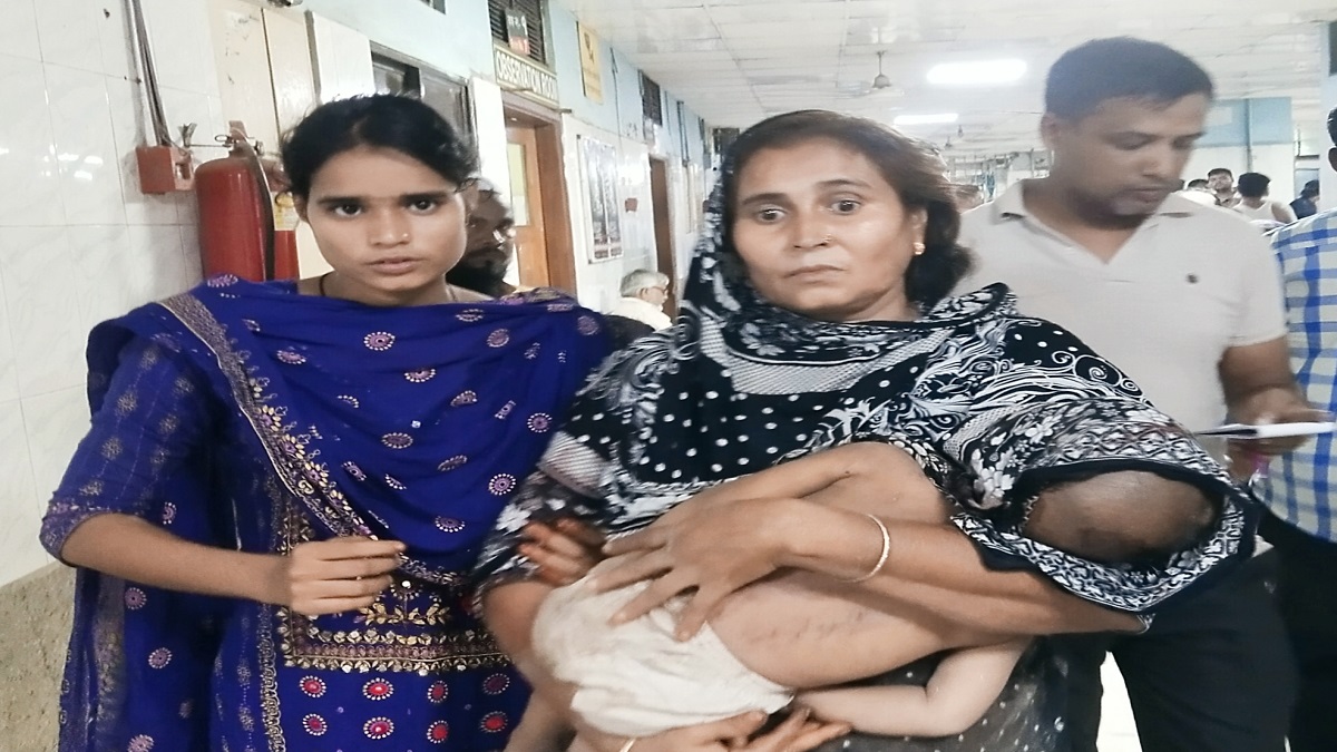 যাত্রাবাড়িতে মিশুক গাড়ির ধাক্কায় শিশু নিহত