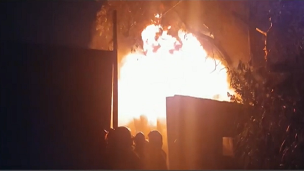 কেরানীগঞ্জের কেমিক্যাল কারখানার আগুন নিয়ন্ত্রণে, নিহত ৩