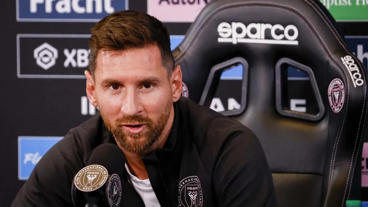 কখনই পিএসজিতে যোগ দিতে চাননি মেসি