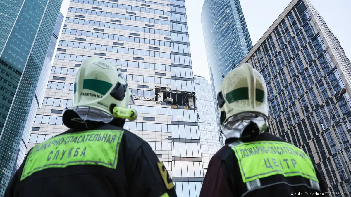 ফের হামলার শিকার মস্কো, ক্ষতিগ্রস্ত বহুতল ভবন