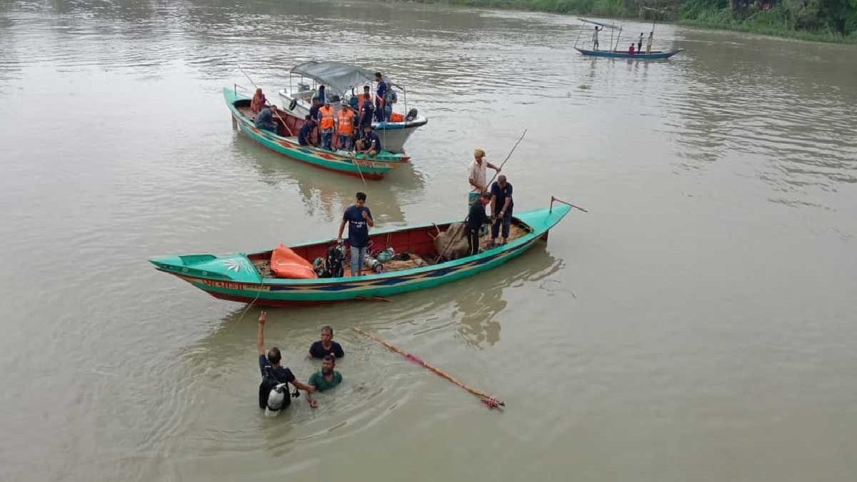 মুন্সিগঞ্জে পিকনিকের ট্রলার ডুবির ঘটনায় আরও ১ শিশুর মরদেহ উদ্ধার