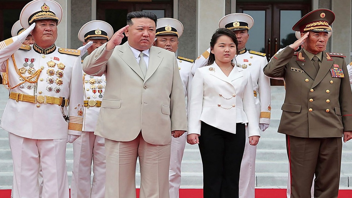 যুক্তরাষ্ট্র ও তার মিত্রদের বেপরোয়া আচরণে পরমাণু যুদ্ধের শঙ্কা বাড়ছে: কিম জং উন