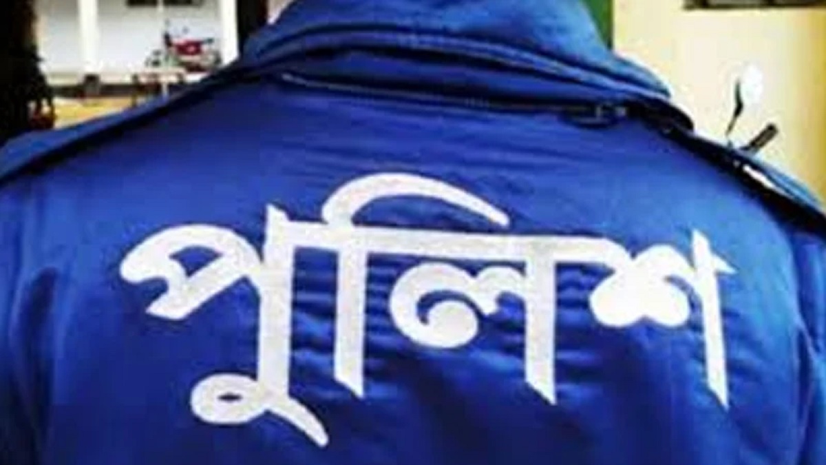 চট্টগ্রামে বিচারককে ঘুষ দিতে গিয়ে প্রত্যাহার পুলিশ সদস্য