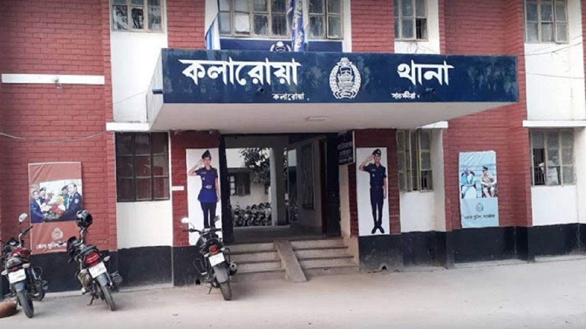 ছেলের বিয়ে নিয়ে দ্বিমত, বাবাকে কুপিয়ে পলাতক মা