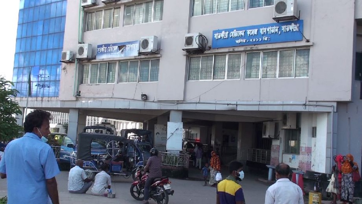 সাতক্ষীরায় ডেঙ্গু আক্রান্ত হয়ে প্রবাসীর স্ত্রীর মৃত্যু