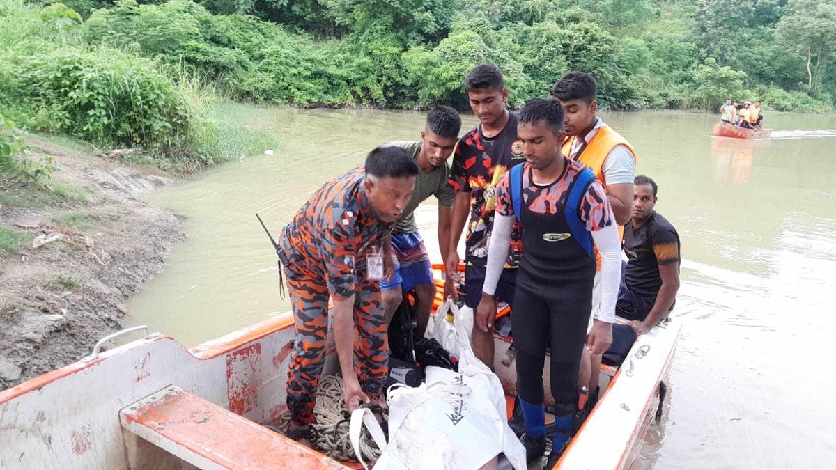 সীতাকুণ্ডে সহস্রধারা ঝর্ণার লেক থেকে পর্যটকের মরদেহ উদ্ধার