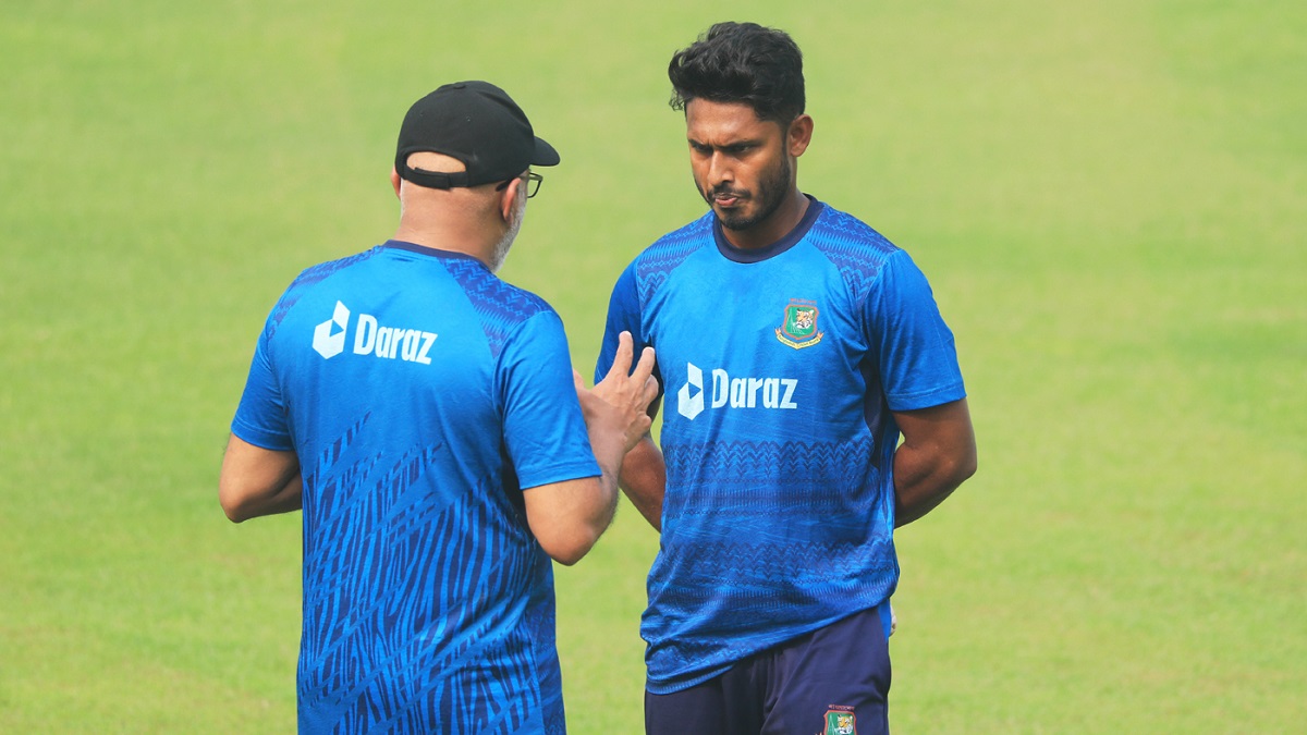 তামিমকে সহজাত খেলাটা ধরে রাখতে বলেছেন হাথুরুসিংহে