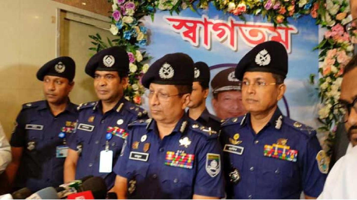 ভিসানীতি নিয়ে পুলিশ কোনো ইমেজ সংকটে পড়বে না: আইজিপি