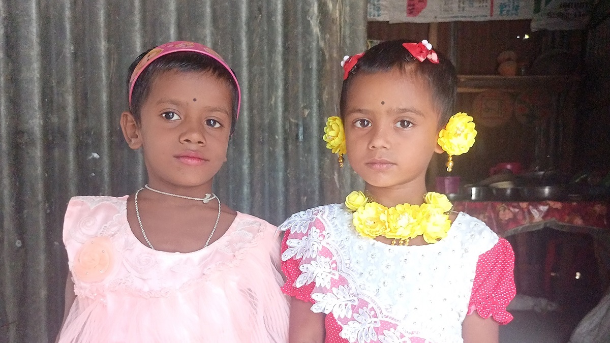 নাটোরে পুকুরে ডুবে দুই বোনের মৃত্যু