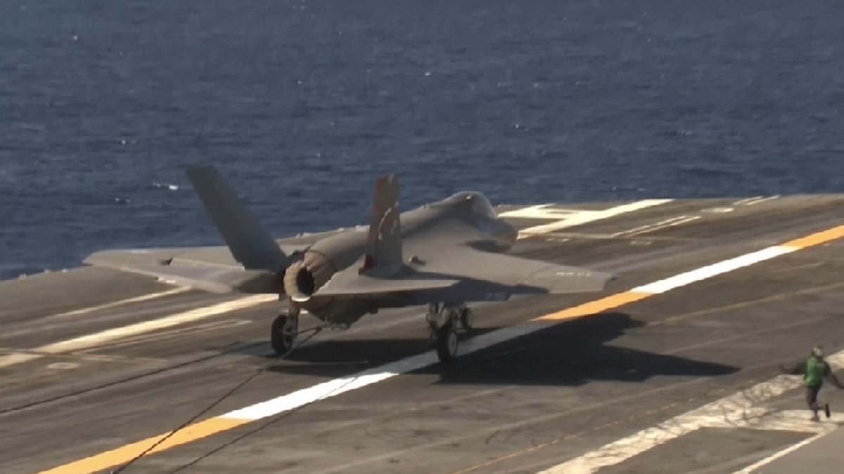 অবশেষে খোঁজ মিললো নিখোঁজ মার্কিন যুদ্ধ বিমানের