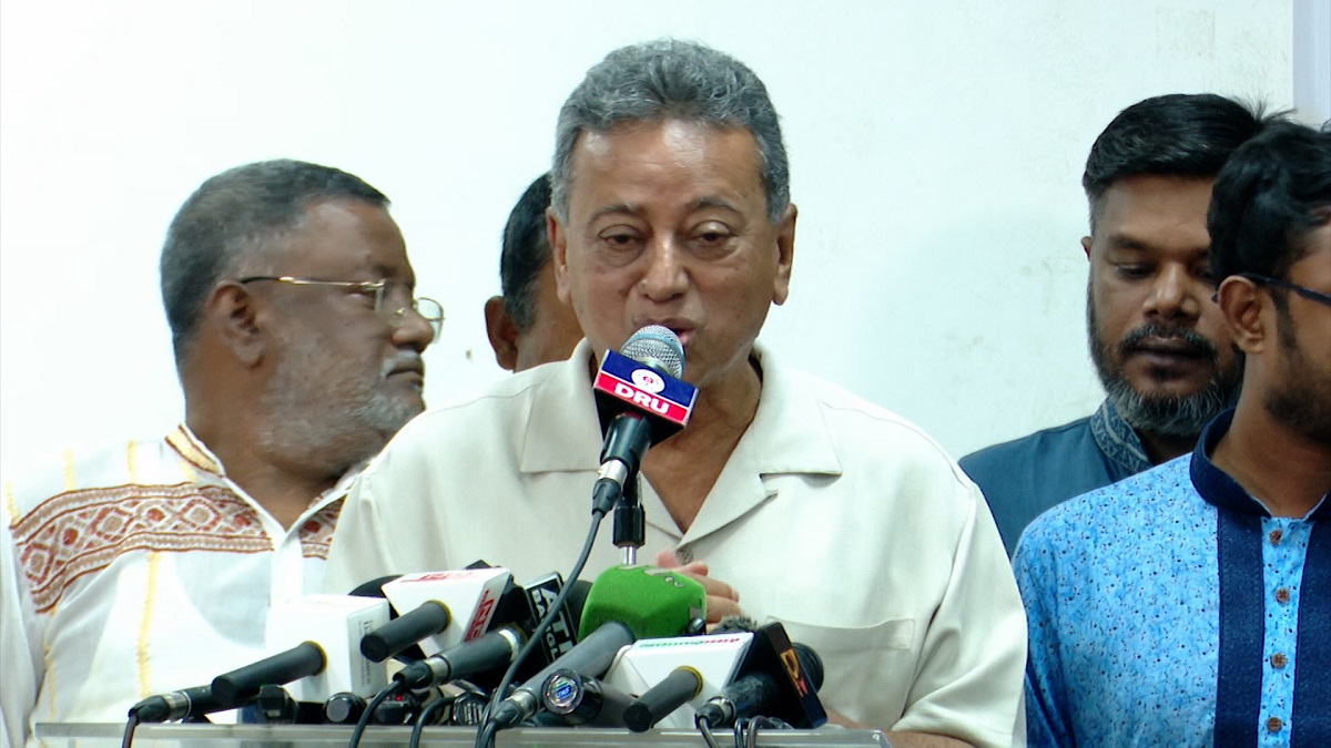 উন্নয়ন দেখানো স্বৈরাচারী সরকারের বড় বৈশিষ্ট্য: আমীর খসরু