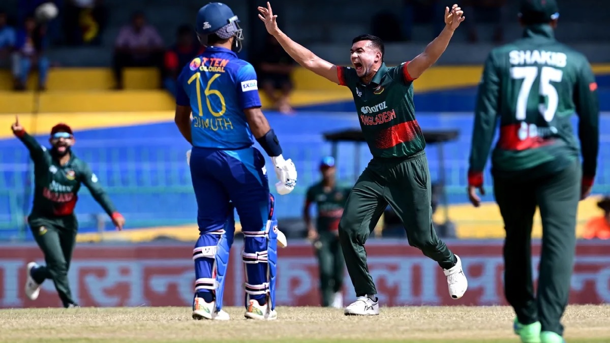 এক পরিবর্তন নিয়ে ফিল্ডিংয়ে বাংলাদেশ