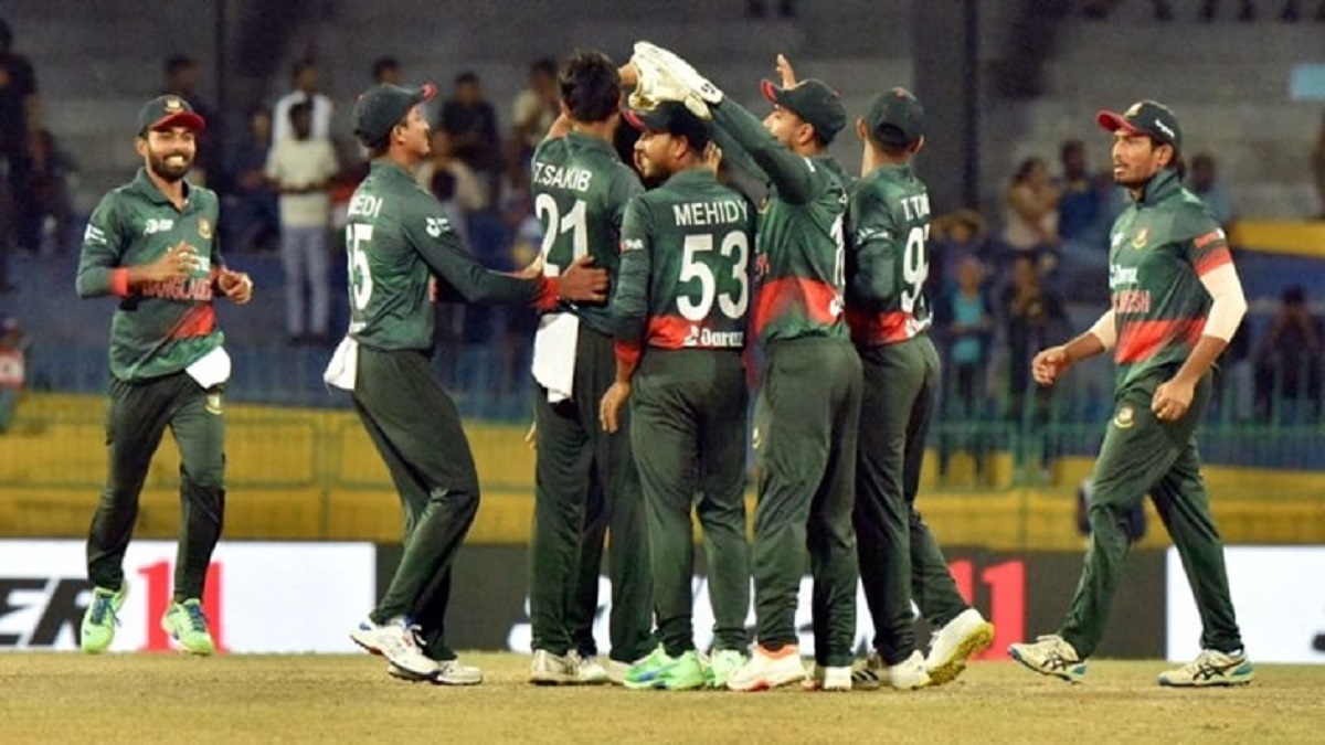 দুপুরে সিরিজ রক্ষার লড়াইয়ে নামবে টাইগাররা