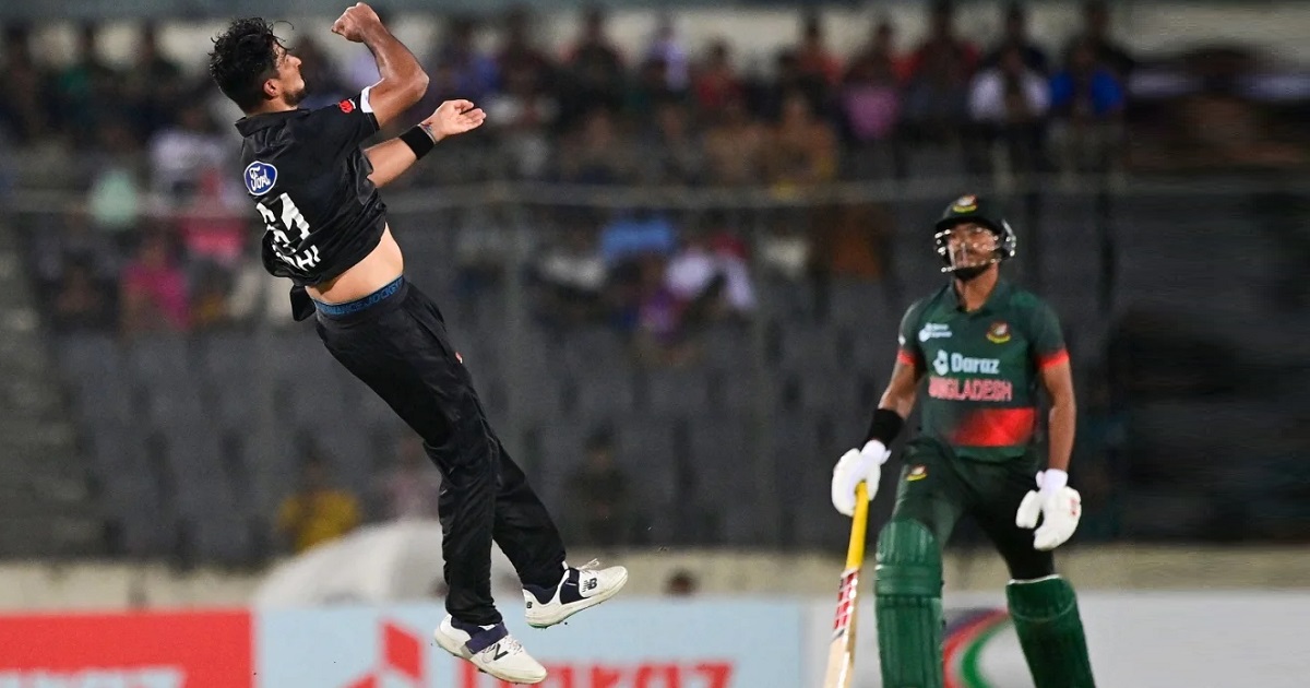 সোধির স্পিন বিষে পুড়ছে বাংলাদেশ