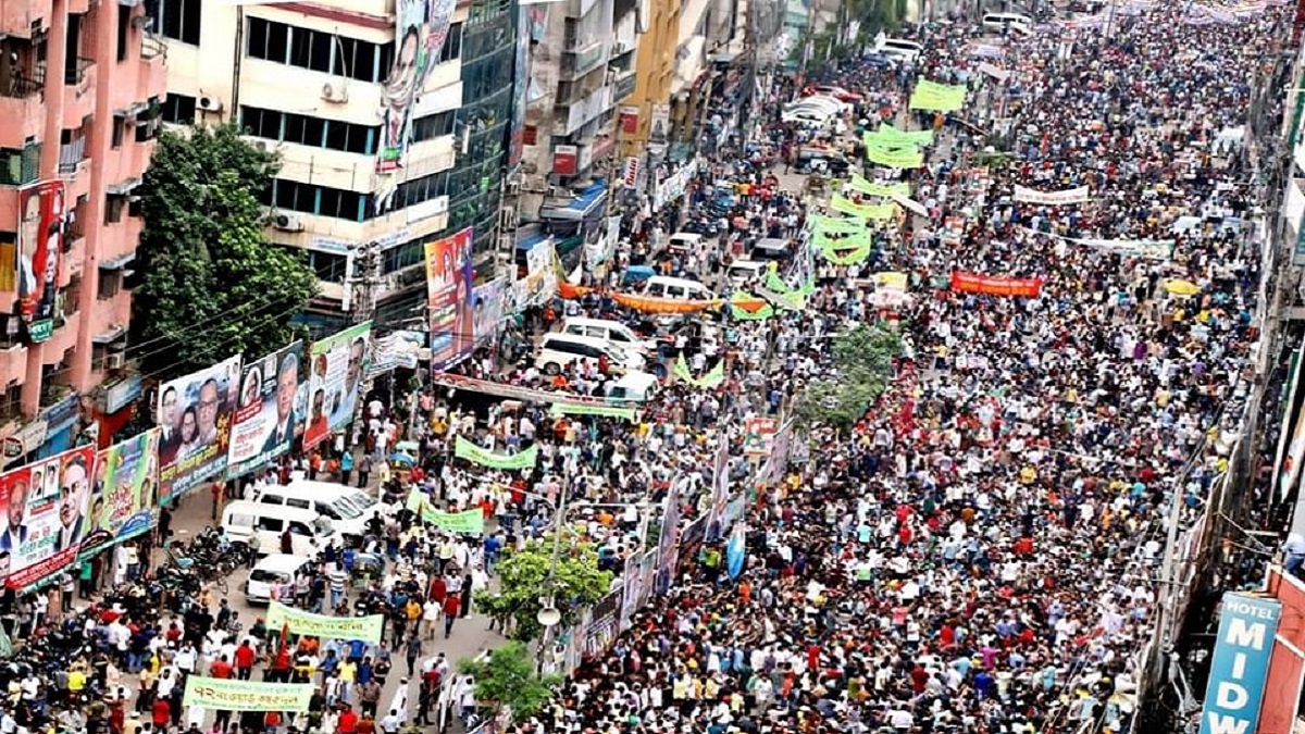 রাজধানীতে গণমিছিল করলো বিএনপি