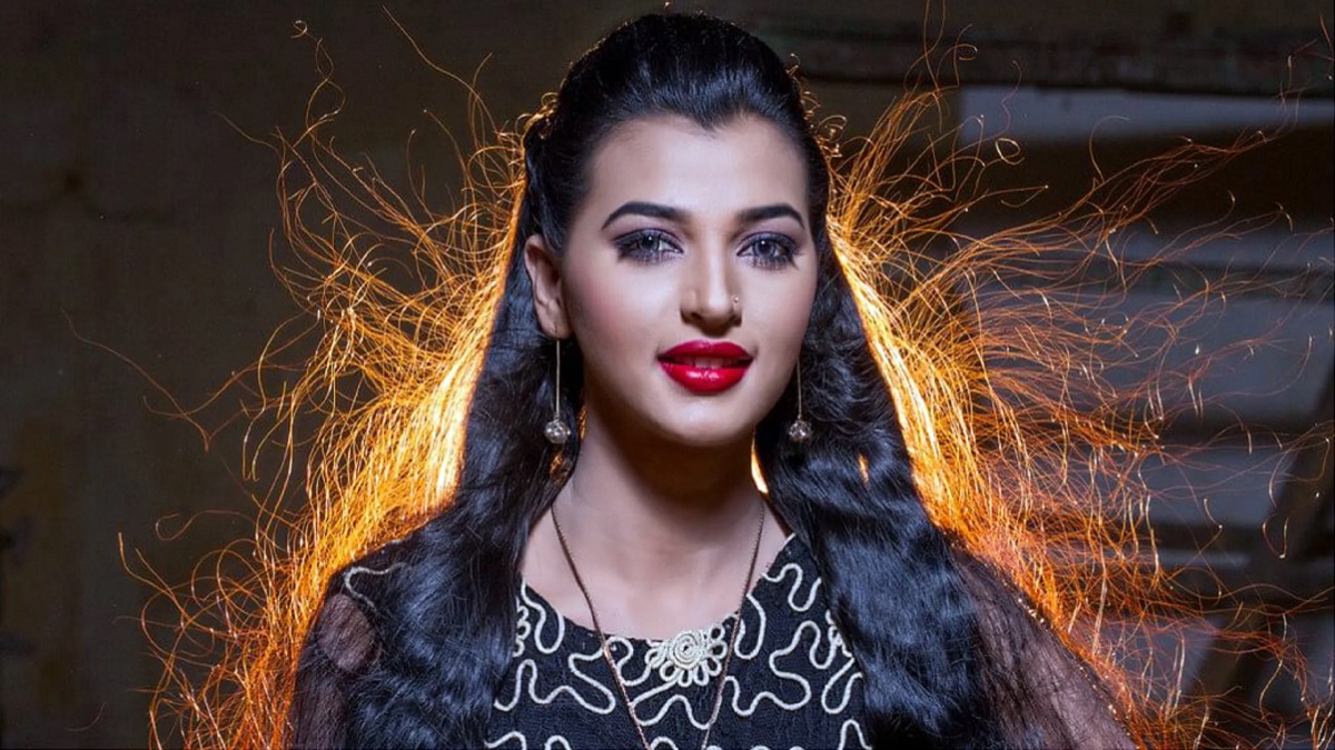 আয় করা উচিত হালাল উপায়ে, কাউকে বাজেভাবে উপস্থাপন করে নয়: বর্ষা