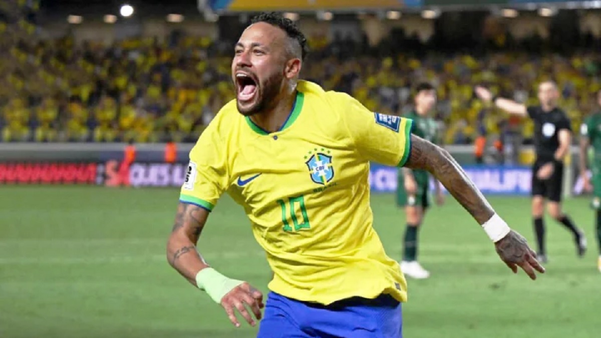 নেইমারের রেকর্ড গড়ার দিনে ব্রাজিলের বড় জয়