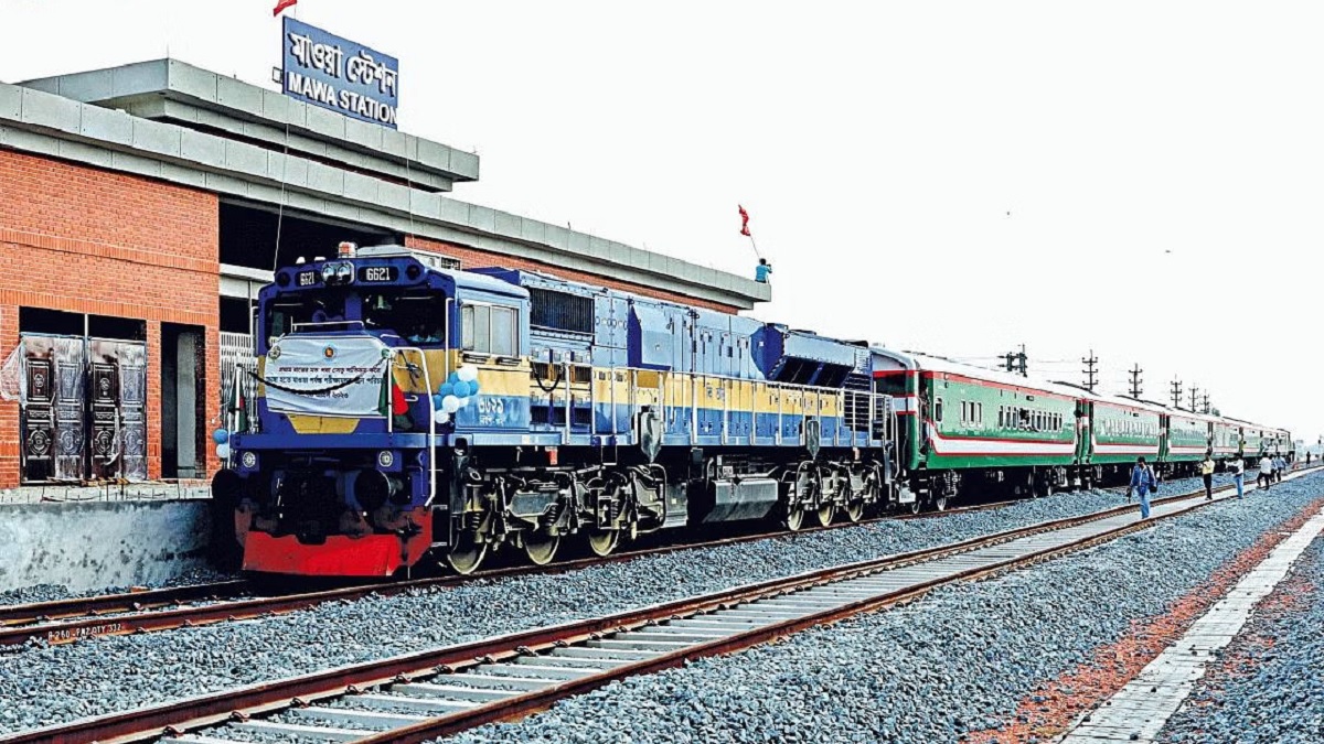 ১০ বছরে বিআরআই: যোগাযোগ ও প্রযুক্তিসহ নানাক্ষেত্রে কাজ করছে বেইজিং-ঢাকা