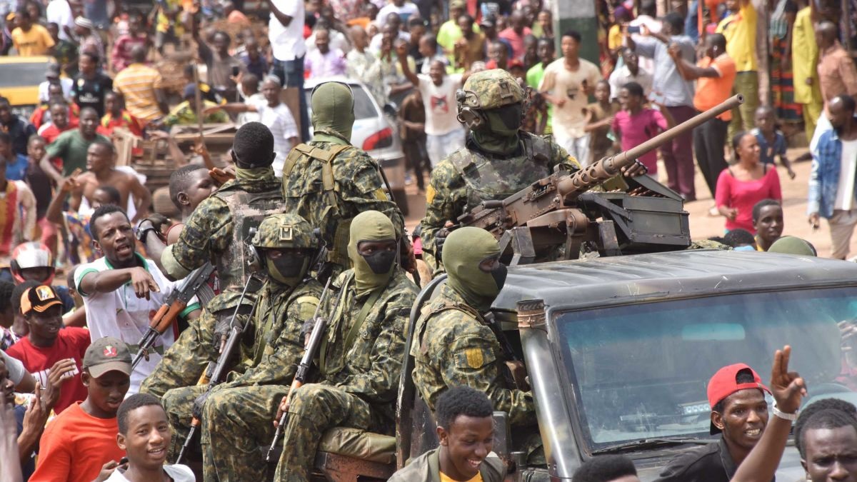 আফ্রিকায় একের পর এক দেশে সামরিক অভ্যুত্থান, নেপথ্যে কি বিদেশি হস্তক্ষেপ?