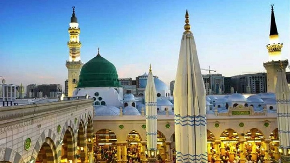 পবিত্র ঈদে মিলাদুন্নবী আজ