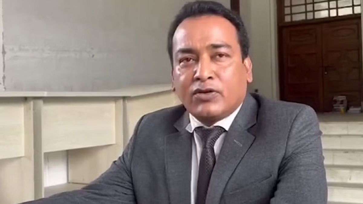 ড. ইউনূসের বিরুদ্ধে পাল্টা বিবৃতিতে সই করবেন না ডেপুটি অ্যাটর্নি জেনারেল এমরান