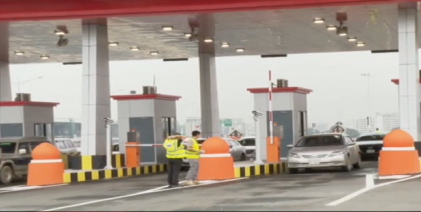 এলিভেটেড এক্সপ্রেসওয়ে: ১৫ ঘণ্টায় পার হলো ১৬ হাজার ৩৮৪টি যানবাহন