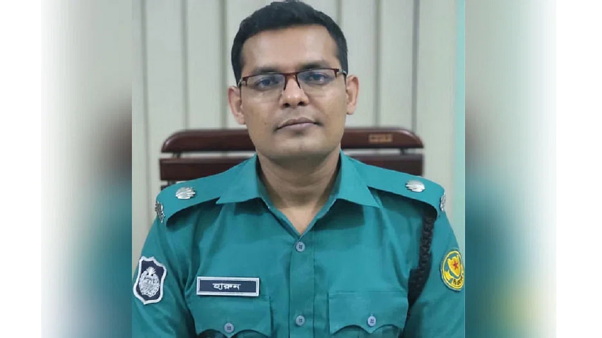 আমাকে প্রথম ঘুসি মারে এপিএস মামুন: এডিসি হারুন