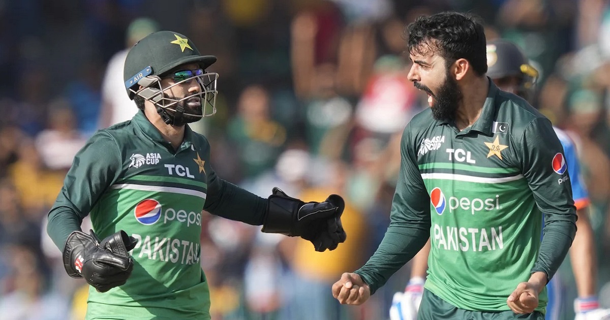 রোহিত-গিলকে ফিরিয়ে খেলায় ফিরলো পাকিস্তান