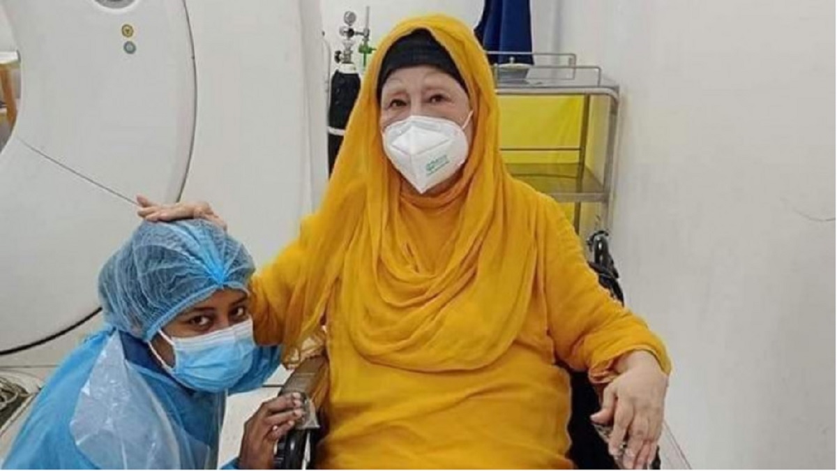 খালেদা জিয়াকে সিসিইউ সুবিধাসম্বলিত কেবিনে স্থানান্তর