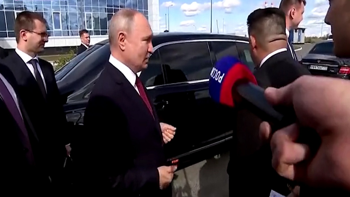 পুতিনের গাড়িতে কিম, বসলেন পাশাপাশি