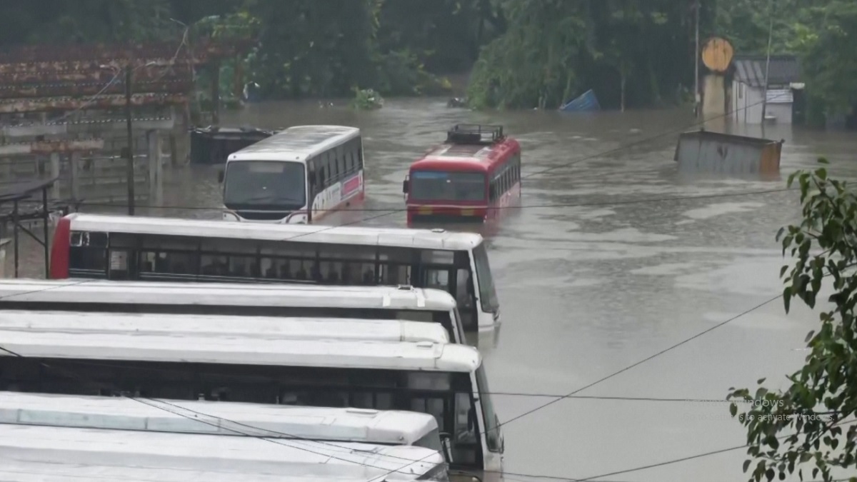 বন্যায় বিপর্যস্ত ভারতের মহারাষ্ট্র, প্রাণহানি বেড়ে ৬